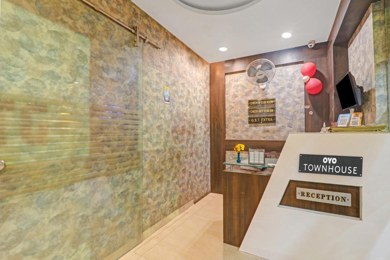 Townhouse 1182 Hotel Tirupati Galaxy Kánpur Exteriér fotografie