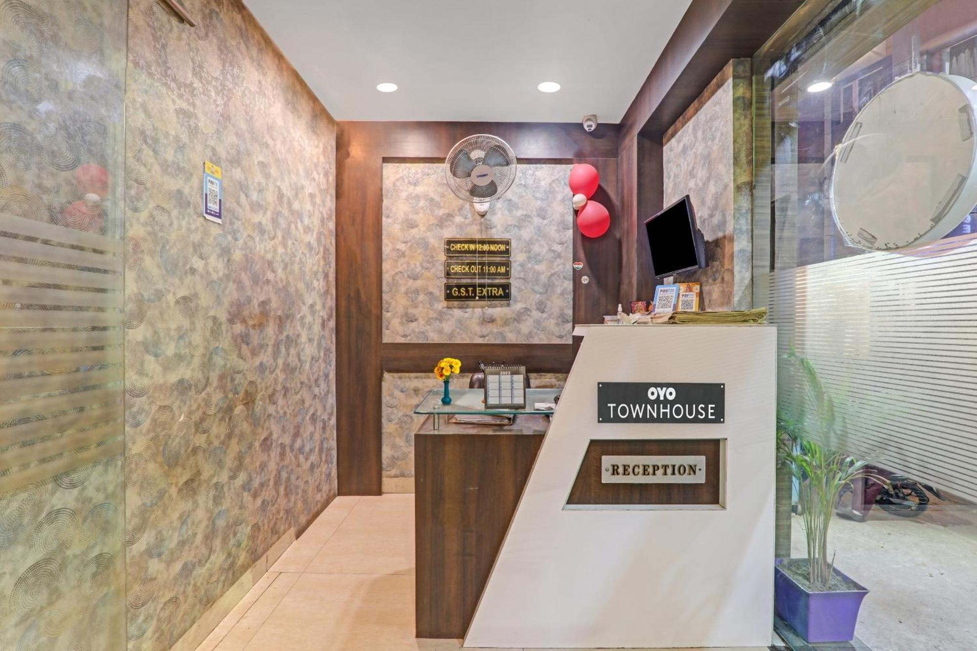 Townhouse 1182 Hotel Tirupati Galaxy Kánpur Exteriér fotografie
