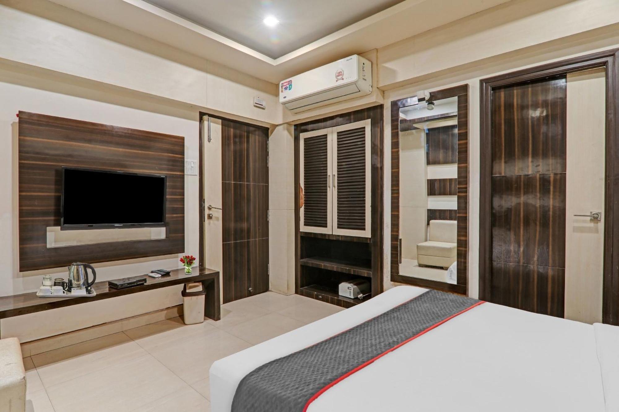 Townhouse 1182 Hotel Tirupati Galaxy Kánpur Exteriér fotografie