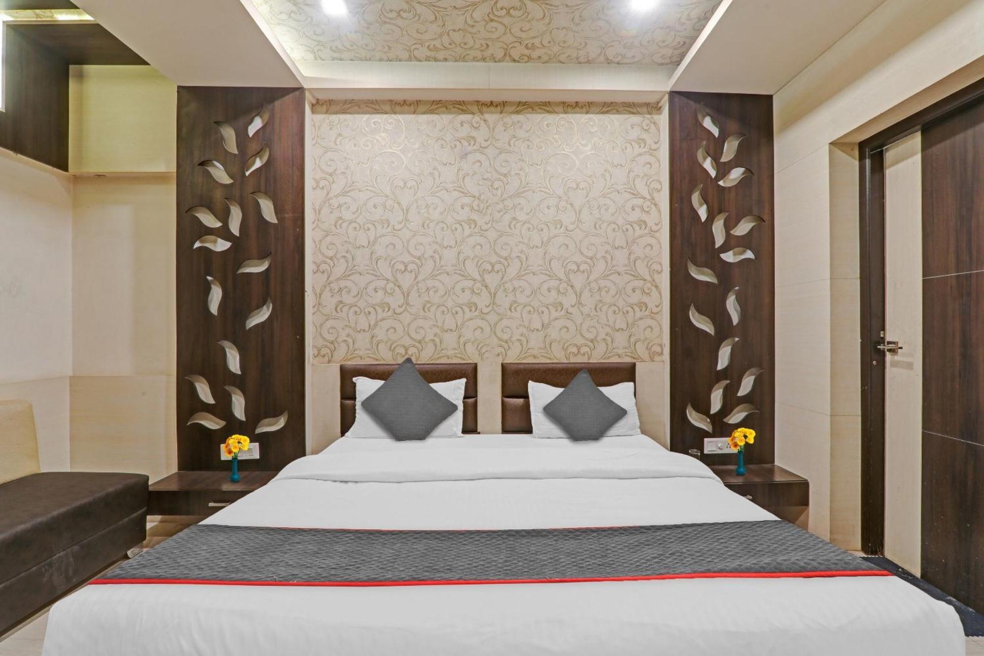 Townhouse 1182 Hotel Tirupati Galaxy Kánpur Exteriér fotografie